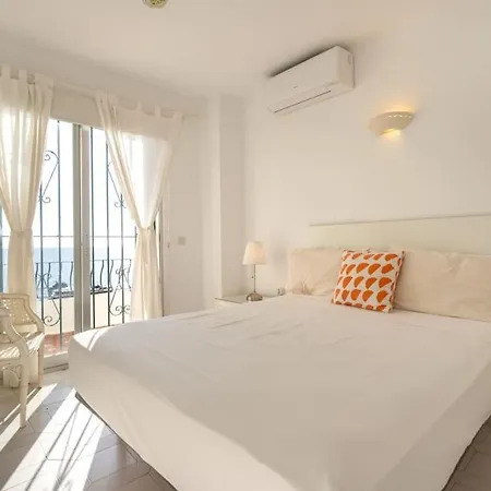 Your Gem By The Sea - 2 Bedroom House Sitio de Calahonda