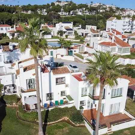 Your Gem By The Sea - 2 Bedroom House 펜션 *