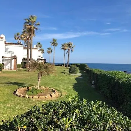 Your Gem By The Sea - 2 Bedroom House 펜션